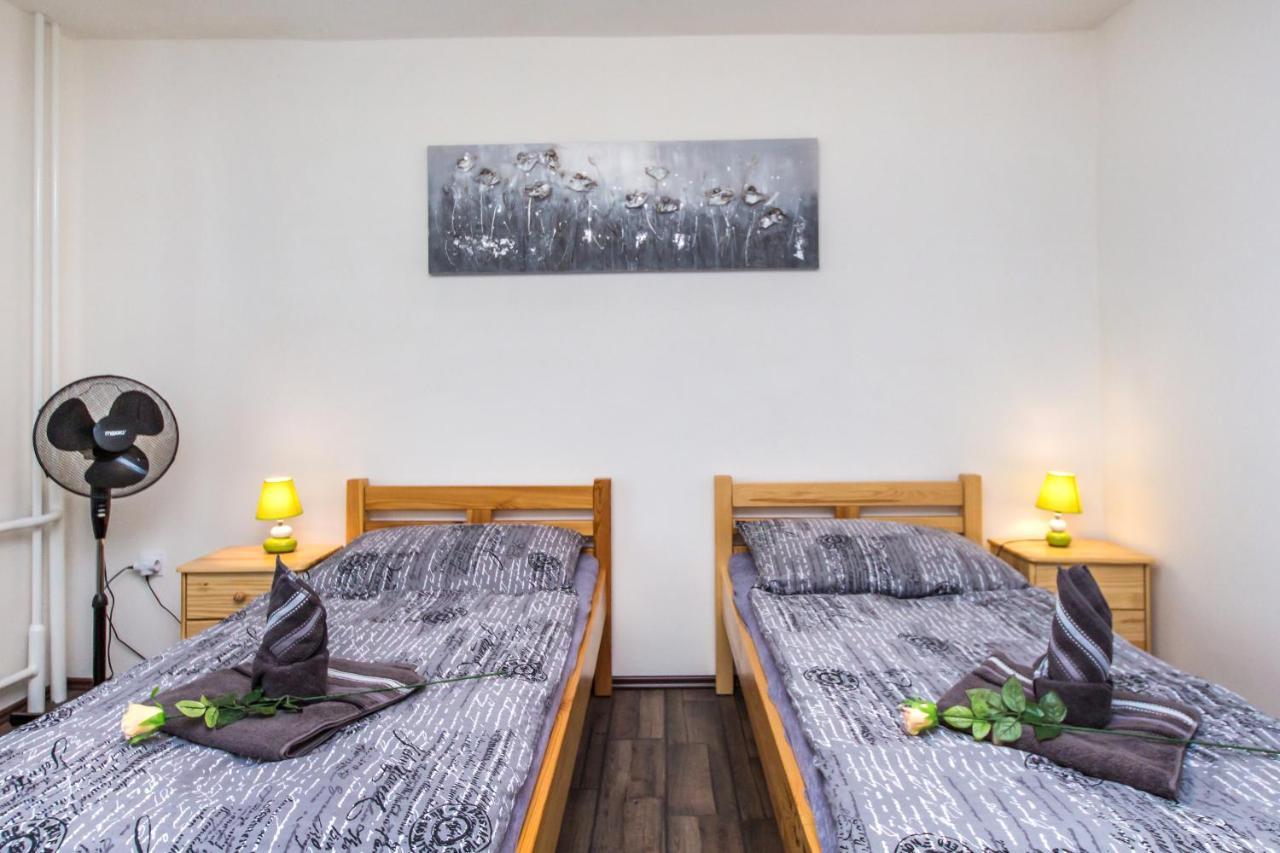 Pension Milada Klecany ภายนอก รูปภาพ